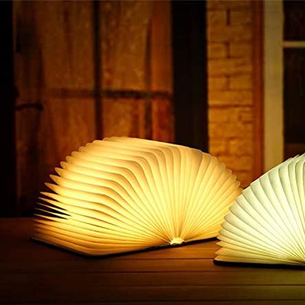 Lampe De Table En Forme De Livre – Originalité Et Élégance