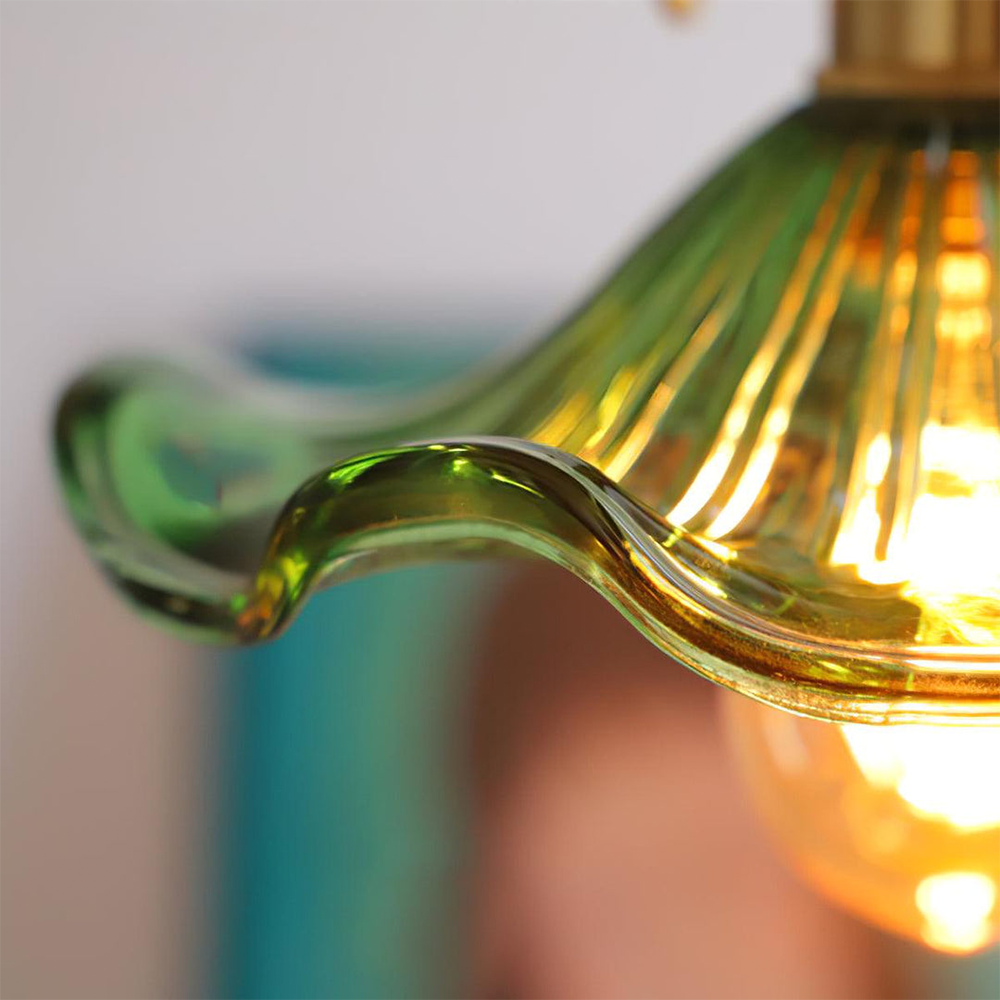 Lâmpada Flor Suspensa – Charme Natural e Espírito Terno