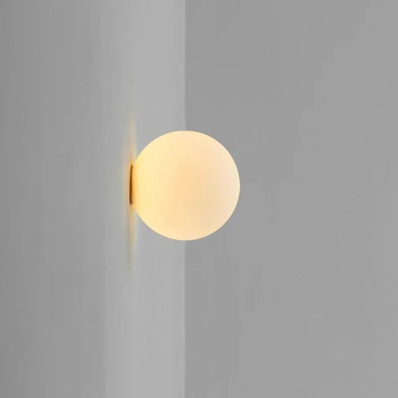 Applique da Parete Rotonda – Luce Pura e Moderna