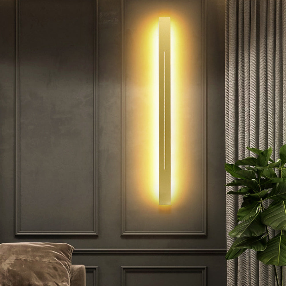 Modern LED wall lamp - Elegance and refinement