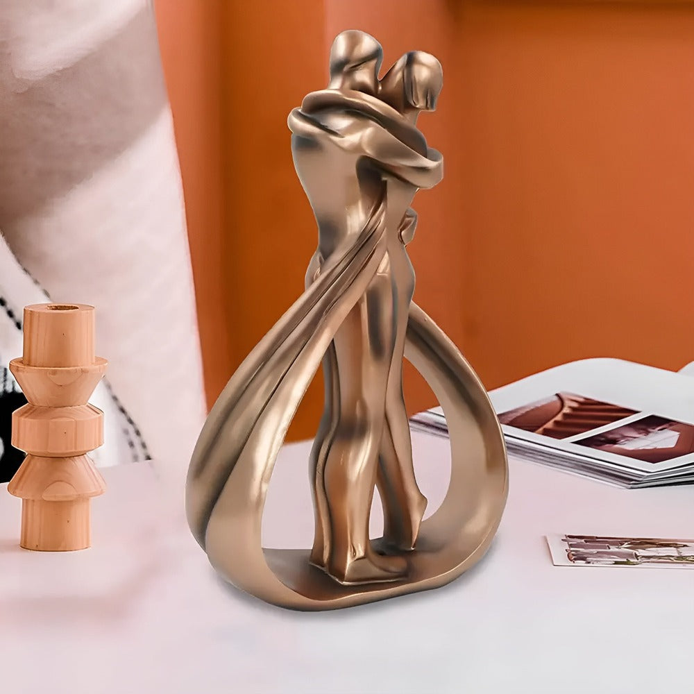 Estátua de um casal apaixonado - Prenda sentimental e estilo moderno