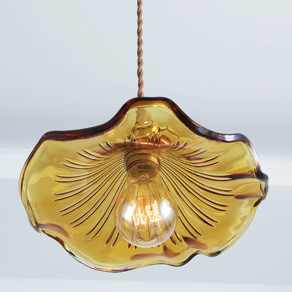 Lâmpada Flor Suspensa – Charme Natural e Espírito Terno