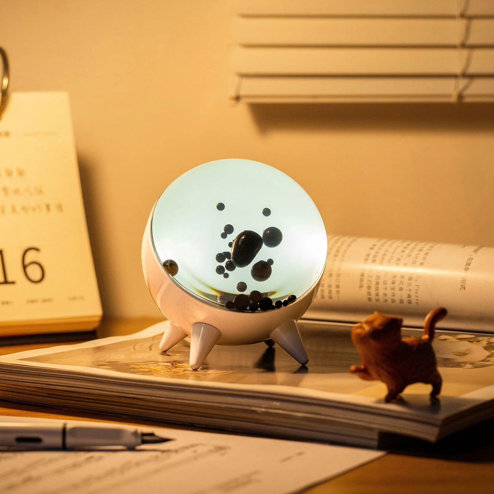 Interactive Decorative Lamp – Unique Light Game and Design