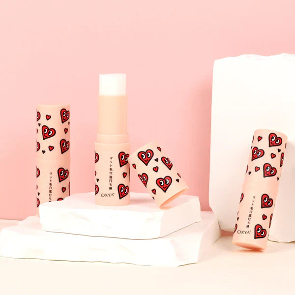 Magic stick for smooth, poreless skin