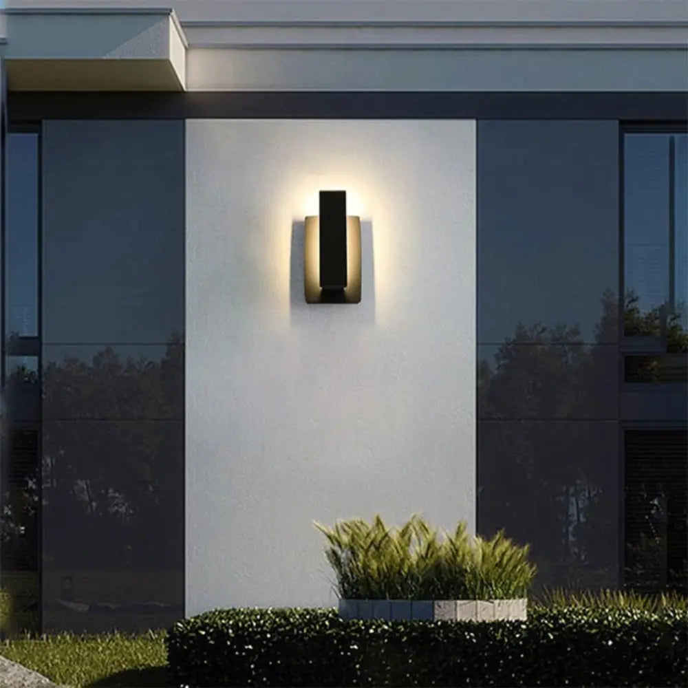 Zewnętrzna lampa ścienna IP65 - solidność i nowoczesność