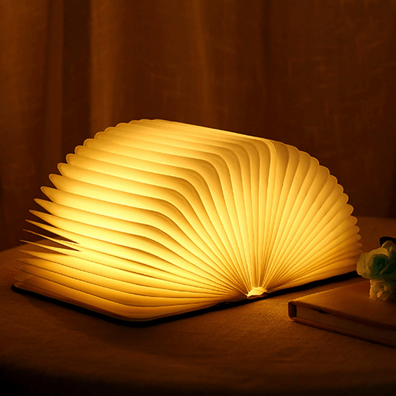 Lampe De Table En Forme De Livre – Originalité Et Élégance
