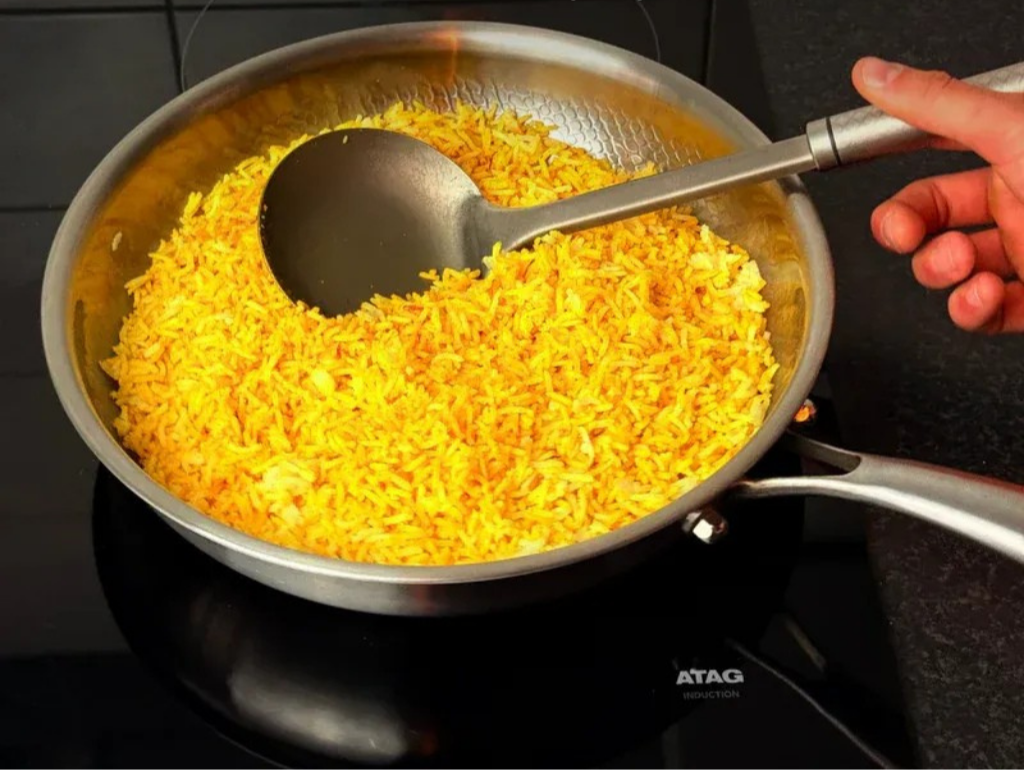 Frigideira de Titânio – Cozinha Saudável e Sem Esforço