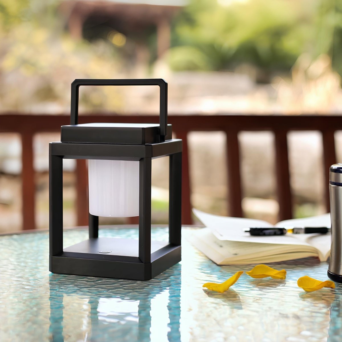 Lanterna Solar Moderna – Iluminação Elegante e Durável