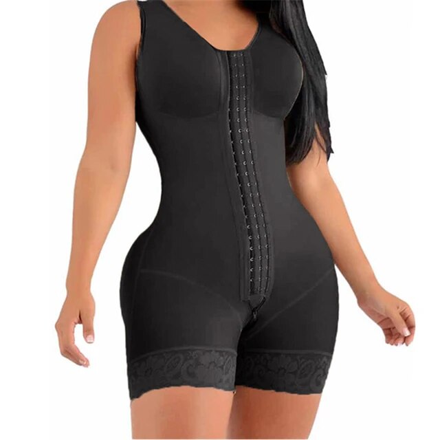 Pretty | Short Shaping Girdle — Refined Silhouette and Comfortable Support
