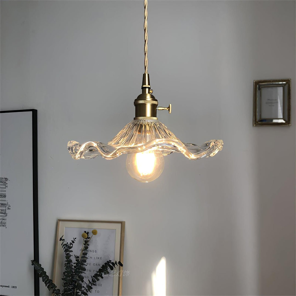 Lâmpada Flor Suspensa – Charme Natural e Espírito Terno