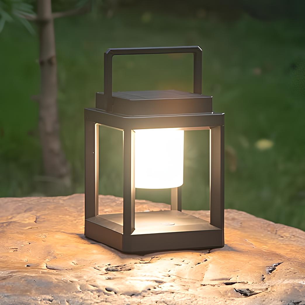 Lanterna Solar Moderna – Iluminação Elegante e Durável