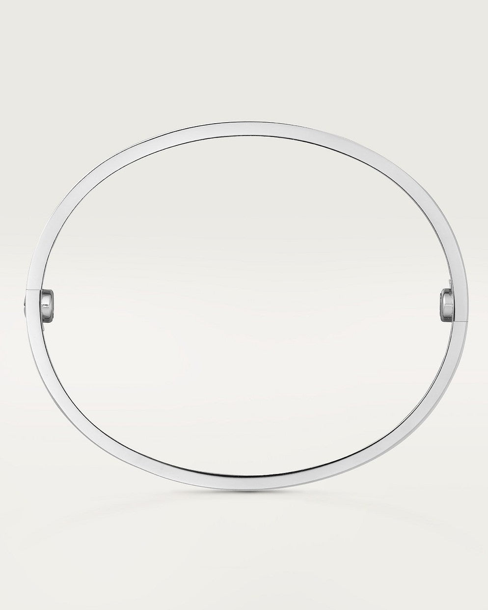 Pulseira Rígida – Acabamento Prateado e Estilo Refinado