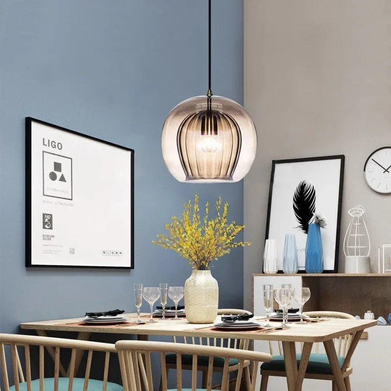 Sphère Lumineuse Moderne En Verre - Soft Light and Refined Style