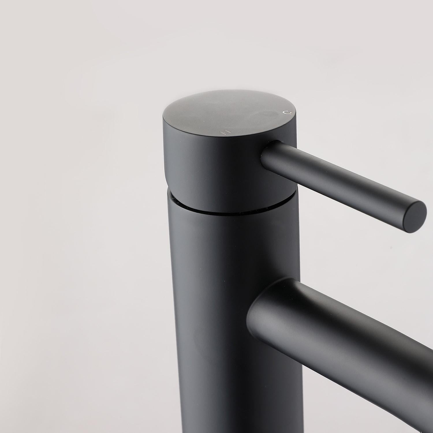 Torneira de Lavabo Elevada – Acabamento Elegante Preto Mate 