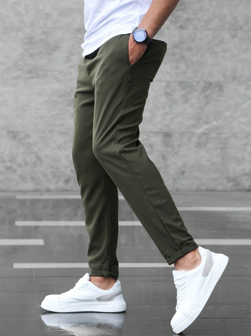 Gyan | Pantalón Casual Hombre – Sencillez y Versatilidad 