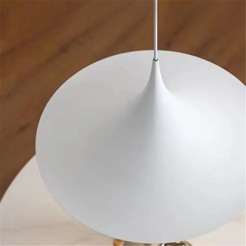 Skandinavische Hängelampe - Moderne Eleganz Und Sanftes Ambiente