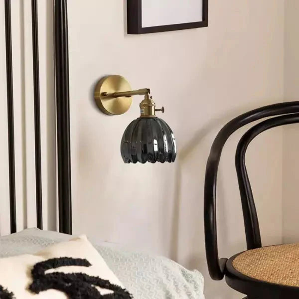 Aplique Decorativa de Pared – Flor en Capullo y Ambiente Romántico 