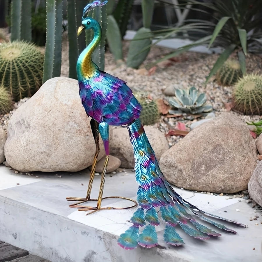 Scultura Pavone Maestoso – Simbolo Di Bellezza E Prestigio 