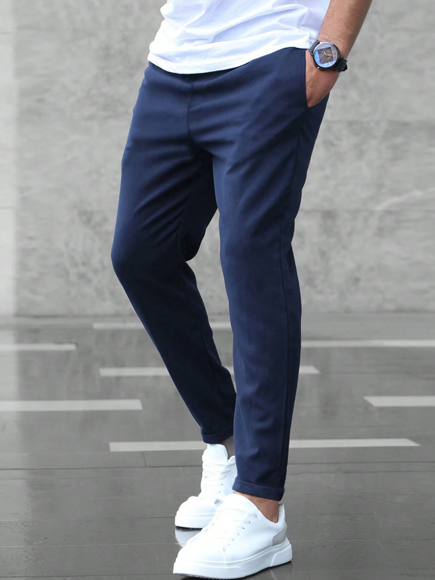 Gyan | Pantalón Casual Hombre – Sencillez y Versatilidad 