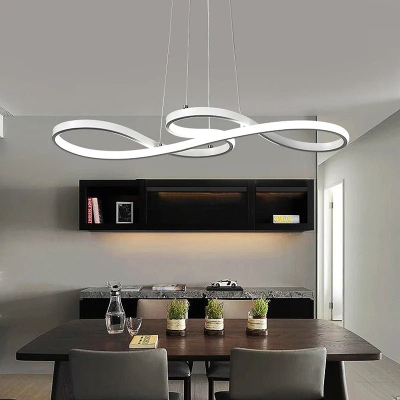 Sospensione LED Moderna A Anelli – Design Elegante e Futuristico 