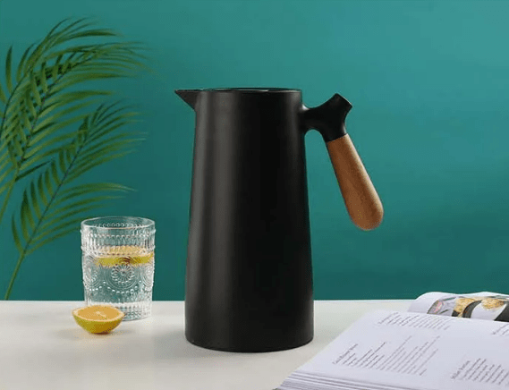 Isolerad karaff med handtag – Långvarig förvaring och chic design 