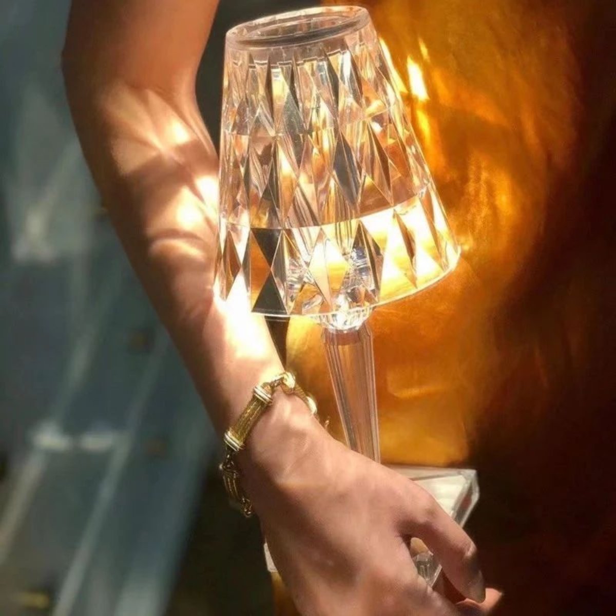 Krystallbordlampe – Moderne Eleganse Og Varm Atmosfære 