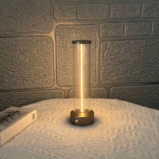 مصباح طاولة LED - إضاءة حديثة وأنيقة 