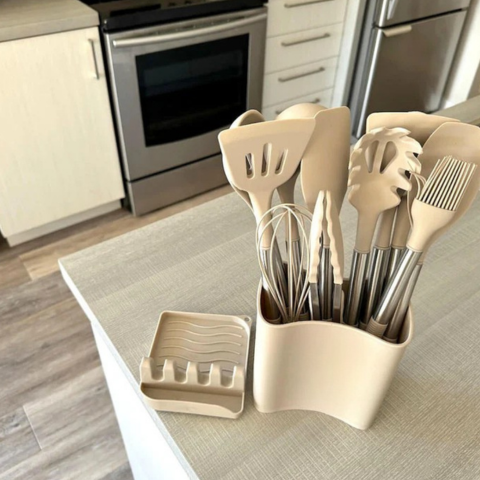 Set de ustensile de gătit din silicon 12 piese - complet și confortabil de utilizat