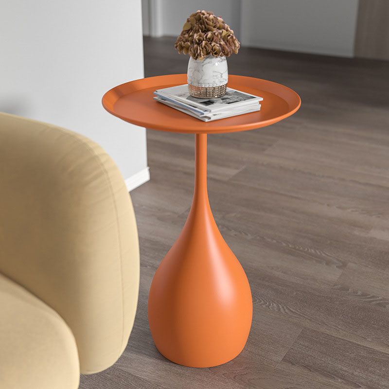 Rundt Sidebord – Metallstruktur og Stabil Base 