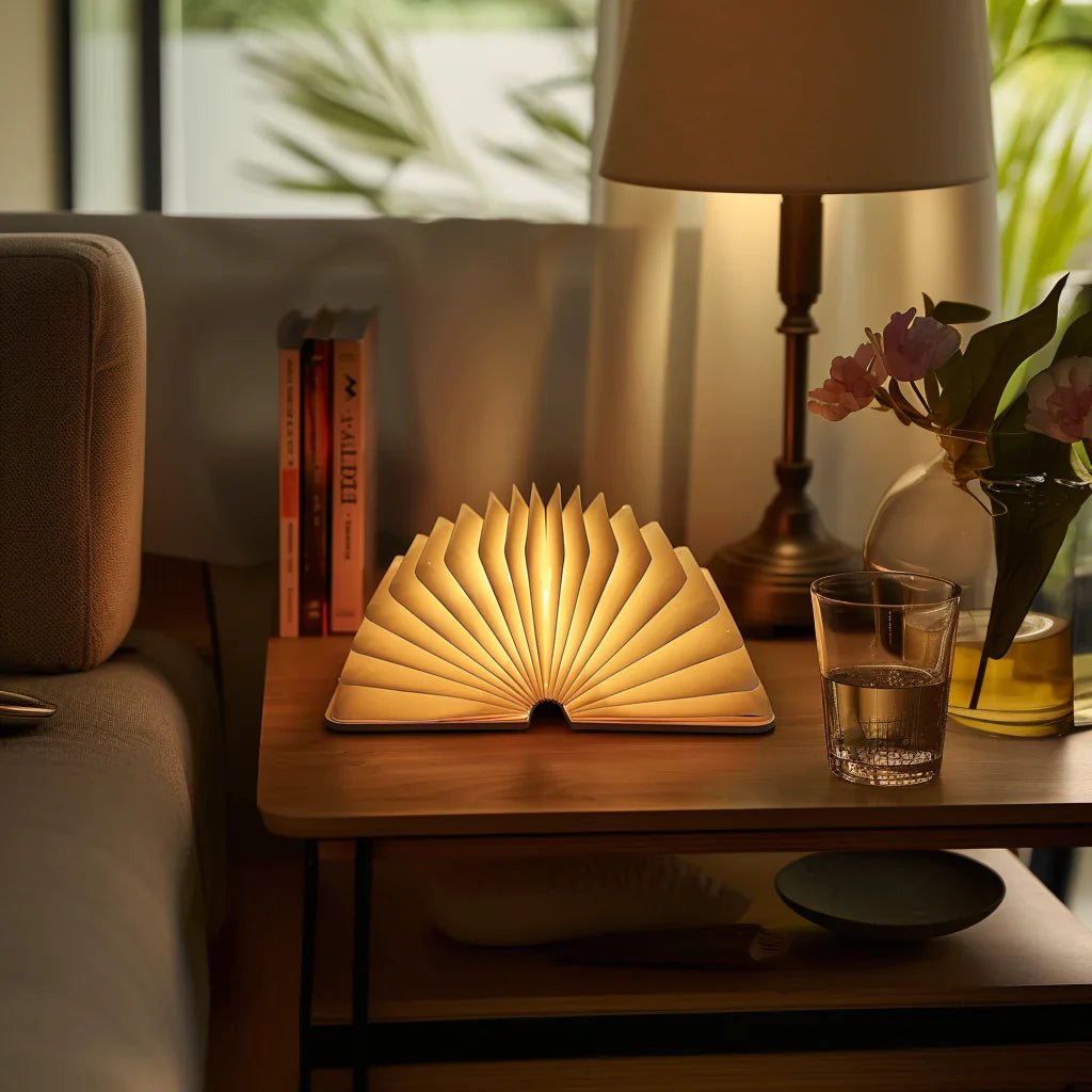 Lâmpada de Mesa em Forma de Livro – Originalidade e Elegância 