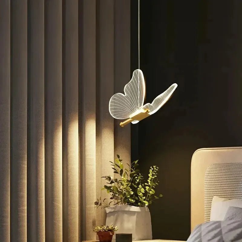 Lámpara Colgante Mariposa – Elegancia y Originalidad 