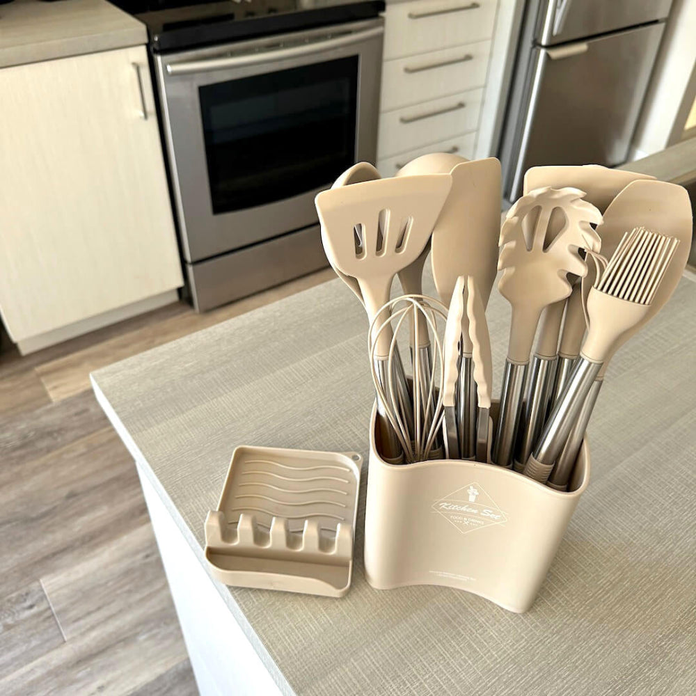 Set de ustensile de gătit din silicon 12 piese - complet și confortabil de utilizat